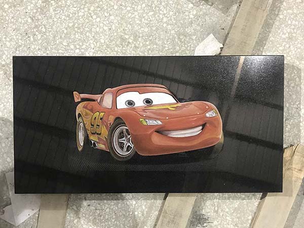 Colorful Natural Stone Memorial Plaque with Lightning McQueen Pattern