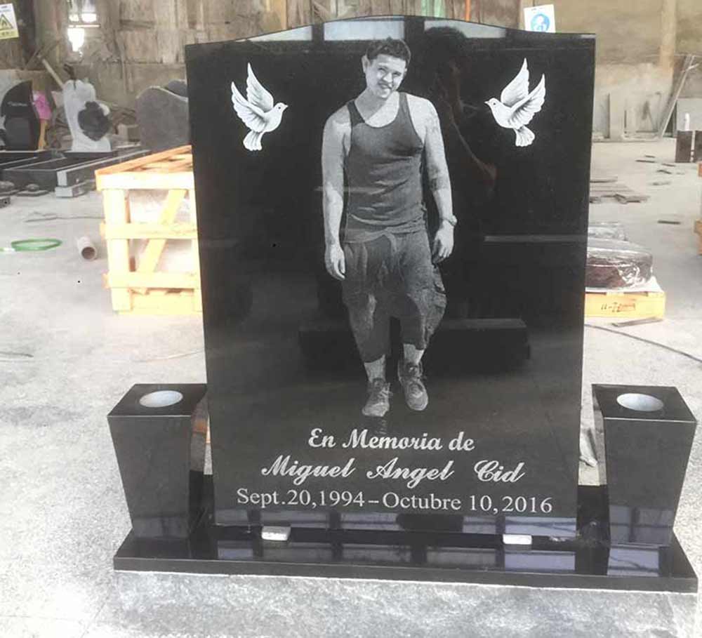 Upright Modern Black Granite Gravestone with Figure Shadow Carving